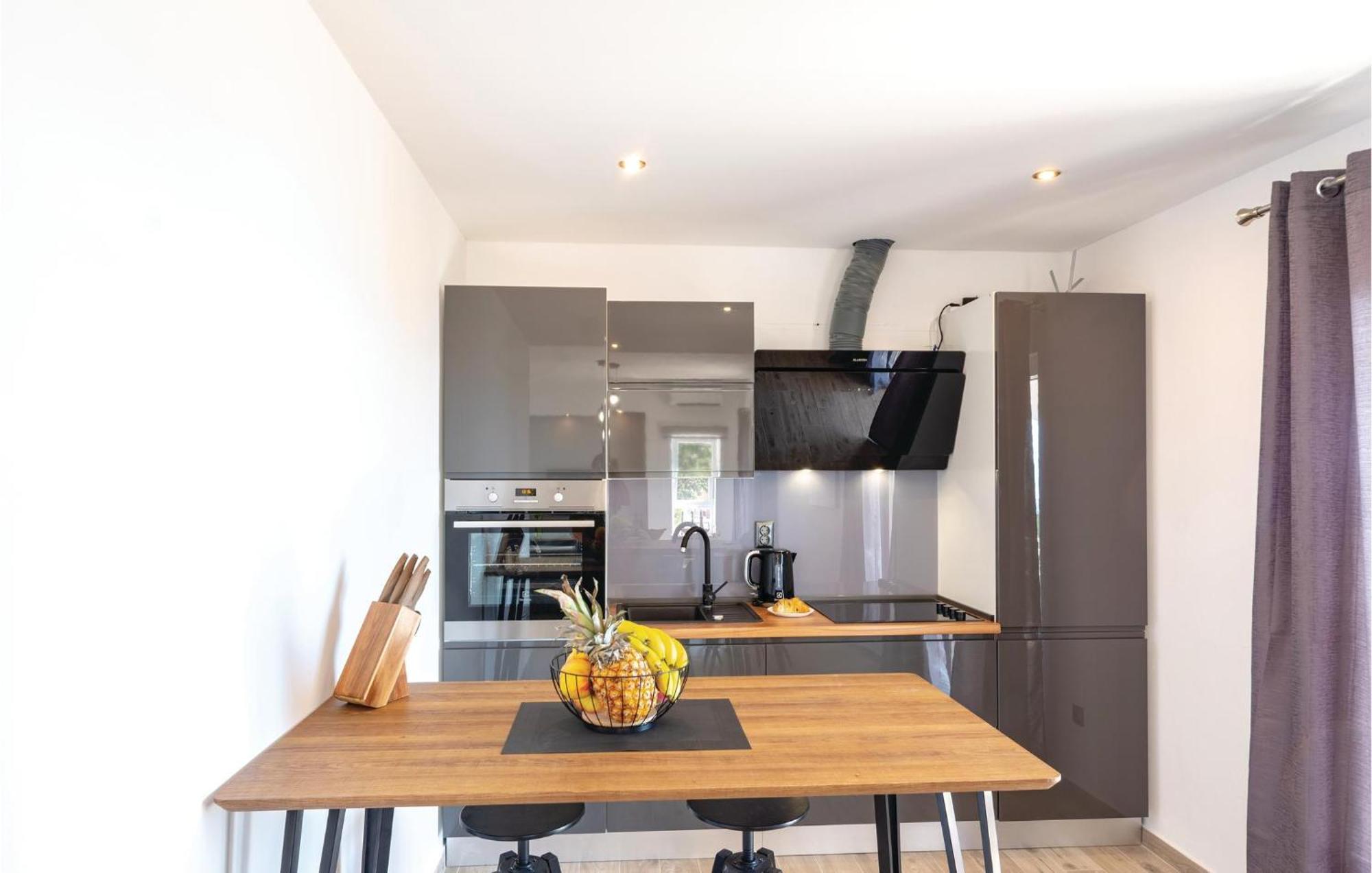 Nice Apartment In Orebic With House Sea View Ngoại thất bức ảnh